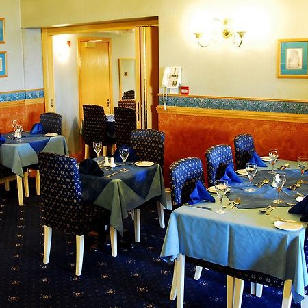 The Kveldsro House Hotel Леруик Экстерьер фото
