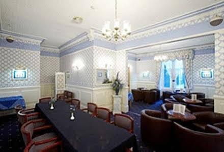 The Kveldsro House Hotel Леруик Экстерьер фото